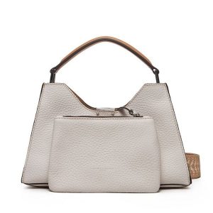 Torebka Gianni Chiarini. Białe torebki klasyczne Gianni Chiarini, bez wzorów, bez dodatków. Za 679,99 zł.