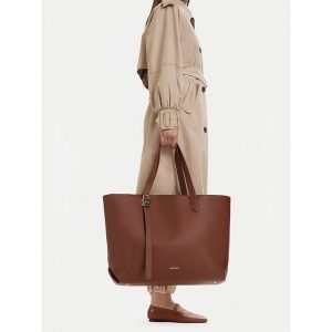 Torebka GINO ROSSI. Brązowe shopper bag Gino Rossi, bez wzorów, bez dodatków. Za 329,99 zł.