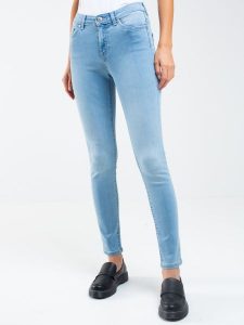 Jeansy damskie skinny jasnoniebieskie Adela 105. Niebieskie jeansy Big Star, z jeansu. W wyprzedaży za 199,99 zł.