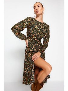 Trendyol Sukienka ze wzorem rozmiar: 36. Sukienki Trendyol, bez wzorów, z wiskozy, bez kołnierzyka, bez ramiączek, maxi. Za 53,17 zł.