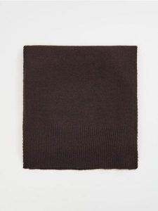 Chusta basic - brązowy. Brązowe apaszki i chusty Sinsay, bez wzorów. Za 35,99 zł.
