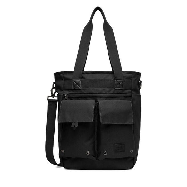 Torebka G-Star. Czarne listonoszki G-Star, bez wzorów, bez dodatków. Za 229,99 zł.
