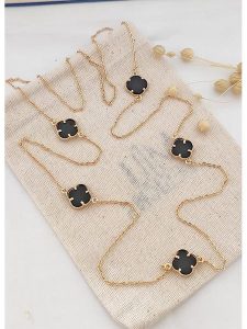 Atelier MIU Pozłacany naszyjnik z masą perłową - dł. 80 cm rozmiar: onesize. Białe naszyjniki Atelier MIU, z perłą, pozłacane. Za 91,99 zł.