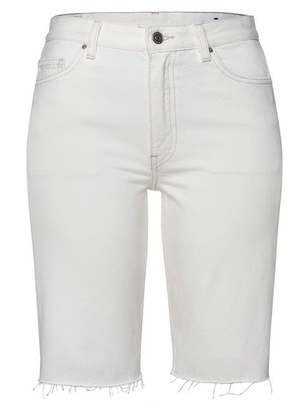 Cross Jeans Bermudy dżinsowe "Marisa" w kolorze białym rozmiar: W29. Białe szorty Cross Jeans, z aplikacjami, z bawełny, klasyczne. Za 55,95 zł.