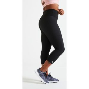 Legginsy fitness damskie Domyos krótkie. Czarne legginsy DOMYOS, bez wzorów, z elastanu, krótkie. Za 59,99 zł.