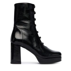 Botki Fly London. Czarne botki Fly London, bez wzorów, bez obcasa, na słupku, bez zapięcia. Za 569,99 zł.