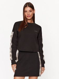 Guess Bluza V3BQ16 KB3P2 Czarny Regular Fit. Czarne bluzy Guess, xxs, z aplikacjami, z syntetyku, bez kaptura. Za 249,99 zł.