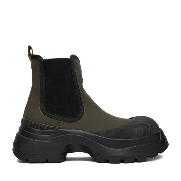 Sztyblety Hunter. Brązowe botki Hunter, bez wzorów, bez obcasa, na płaskiej podeszwie, bez zapięcia. Za 329,99 zł.