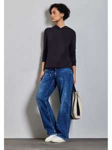 Street One Bluza w kolorze granatowym rozmiar: 36. Niebieskie bluzy Street One, bez wzorów, z kapturem. Za 109,78 zł.