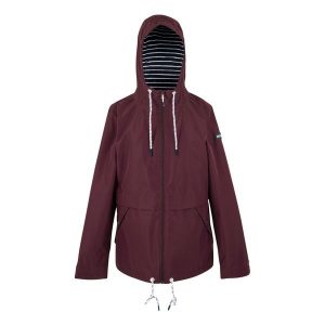 Wodoodporna Kurtka Damska Bayletta II. Fioletowe kurtki Regatta, bez wzorów, bez kaptura. Za 161,99 zł.