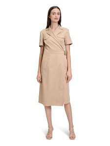 BETTY & CO Sukienka w kolorze beżowym rozmiar: 40. Brązowe sukienki Betty & Co, bez wzorów, z tkaniny, bez kołnierzyka, bez ramiączek, midi. Za 193,24 zł.