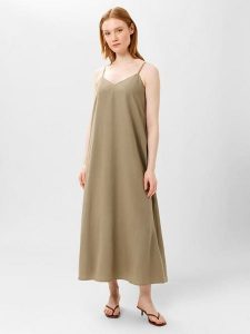 Les Lunes Sukienka "Piiper" w kolorze khaki rozmiar: M. Brązowe sukienki Les Lunes, m, bez wzorów, bez kołnierzyka, bez ramiączek, maxi. Za 252,99 zł.