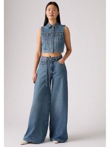 Levi's Dżinsy - Comfort fit - w kolorze niebieskim rozmiar: W28/L34. Niebieskie jeansy Levi's®, z aplikacjami, z bawełny. Za 244,95 zł.