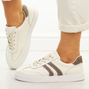 Beżowe skórzane półbuty damskie Vinceza 41505. Brązowe półbuty VINCEZA, na jesień, bez wzorów, z dresówki, z okrągłym noskiem, bez obcasa, na płaskiej podeszwie, bez zapięcia. Za 219,00 zł.