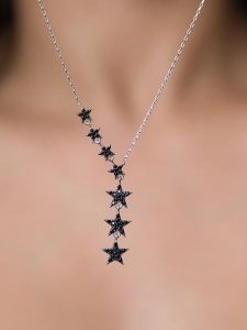 Lodie Silver Srebrny naszyjnik z elementem ozdobnym - dł. 43 cm rozmiar: onesize. Szare naszyjniki Lodie Silver, srebrne. Za 96,95 zł.