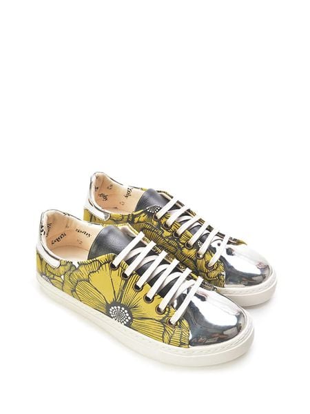 Goby Skórzane sneakersy w kolorze żółto-srebrnym rozmiar: 40. Szare trampki Goby, bez wzorów, bez zapięcia. Za 187,96 zł.
