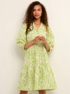 Karen by Simonsen Sukienka letnia Helia 10104311 Zielony A-Line Fit. Zielone kombinezony Karen by Simonsen, na lato, bez wzorów, z wiskozy, bez kołnierzyka, bez ramiączek. Za 549,99 zł.