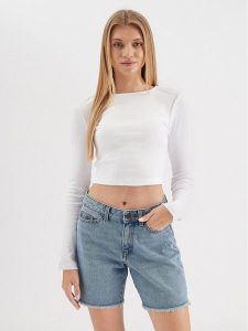 Noisy May Bluzka Maya 27027280 Biały Slim Fit. Białe bluzki Noisy may, m, bez wzorów, z bawełny, bez kołnierzyka, bez ramiączek. Za 49,99 zł.