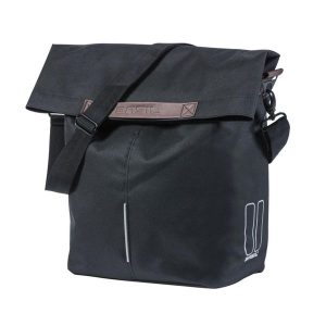 Torba na zakupy „City. Czarne shopper bag BASIL, bez wzorów, bez dodatków. Za 215,95 zł.