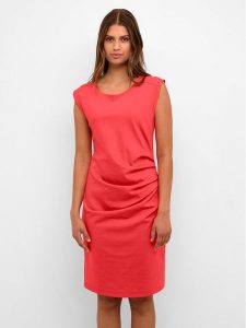 Kaffe Sukienka koktajlowa India 10508422 Czerwony Slim Fit. Czerwone kombinezony Kaffe, xs, bez wzorów, z syntetyku, wizytowe, bez kołnierzyka, bez ramiączek. Za 309,99 zł.