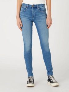 DAMSKIE SPODNIE WRANGLER HIGH SKINNY DOROTHY 112332394. Rurki Wrangler, z jeansu. Za 189,99 zł.
