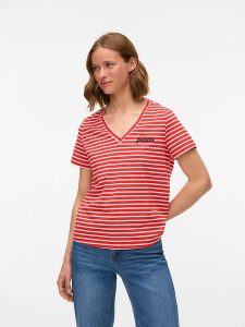 Vero Moda Koszulka w kolorze czerwonym rozmiar: XL. Czerwone bluzki Vero Moda, xl, bez wzorów, z bawełny, bez kołnierzyka, bez ramiączek. Za 52,67 zł.