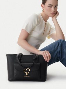LOVE MOSCHINO Torebka JC4136PP1OLQ0000 Czarny. Czarne torebki klasyczne LOVE MOSCHINO, bez wzorów, ze skóry, bez dodatków. Za 650,99 zł.
