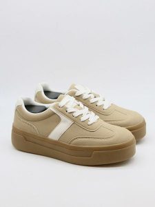 Bellucci Sneakersy w kolorze khaki rozmiar: 37. Brązowe trampki Bellucci, bez wzorów, bez zapięcia. Za 109,26 zł.