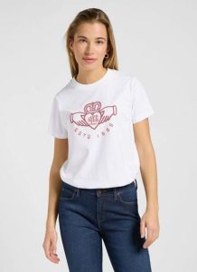 DAMSKA KOSZULKA LEE SMALL GRAPHIC TEE 1 BRIGHT WHITE 112371875. Białe bluzki Lee, xs, bez wzorów, bez kołnierzyka, bez ramiączek. Za 89,99 zł.