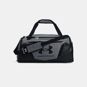 Torba sportowa UNDER ARMOUR Undeniable 5.0 Small Duffle Bag wodoodporna 40L. Czarne torby podróżne i sportowe Under Armour, bez wzorów. Za 129,99 zł.