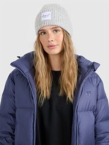 4F Czapka zimowa damska - szara M. Szare czapki 4f, bez wzorów, z materiału, klasyczne. Za 69,99 zł.