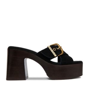 Klapki Guess Jeans. Czarne klapki Guess Jeans, z aplikacjami, z jeansu, bez obcasa. Za 329,99 zł.