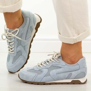 Niebieskie skórzane półbuty damskie Vinceza 86426. Niebieskie półbuty VINCEZA, na jesień, bez wzorów, z jeansu, z okrągłym noskiem, bez obcasa, na płaskiej podeszwie, bez zapięcia. Za 249,00 zł.