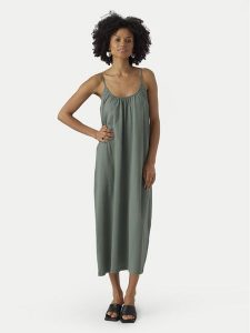 Vero Moda Sukienka letnia Luna 10286077 Zielony Regular Fit. Zielone kombinezony Vero Moda, na lato, l, bez wzorów, z syntetyku, bez kołnierzyka, bez ramiączek. Za 79,99 zł.