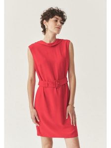 TATUUM Sukienka w kolorze różowym rozmiar: 36. Różowe sukienki Tatuum, bez wzorów, z tkaniny, bez kołnierzyka, bez ramiączek, mini. Za 162,11 zł.