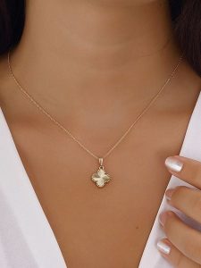 Nakkash Pozłacany naszyjnik z elementem ozdobnym - dł. 42 cm rozmiar: onesize. Żółte naszyjniki Nakkash, metalowe. Za 43,99 zł.