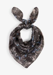 Chusta na głowę z czystego jedwabiu. Brązowe apaszki i chusty bonprix, bez wzorów, eleganckie. Za 74,99 zł.