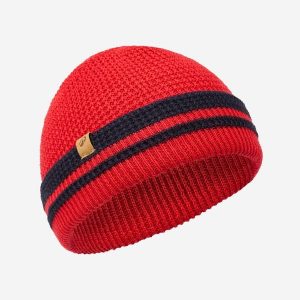 Czapka żeglarska Decathlon 500 ocieplana. Czerwone czapki DECATHLON, bez wzorów, z dzianiny. Za 39,99 zł.