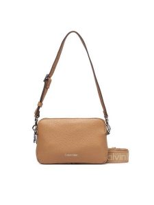 Calvin Klein Torebka Webbing 2X Strap Camera Bag LV04F3656G Beżowy. Brązowe listonoszki Calvin Klein, bez wzorów, ze skóry, bez dodatków. Za 409,99 zł.