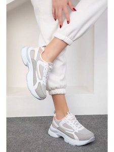 Trendyol Sneakersy w kolorze szarym rozmiar: 36. Szare trampki Trendyol, bez wzorów, bez zapięcia. Za 105,38 zł.