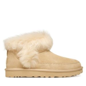 Śniegowce Ugg. Brązowe buty zimowe Ugg, bez obcasa, bez zapięcia. Za 789,99 zł.