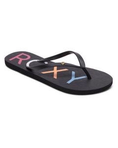 Japonki plażowe damskie ROXY Sandy. Czarne klapki Roxy, bez wzorów, z gumy, bez obcasa, na szpilce. Za 59,99 zł.