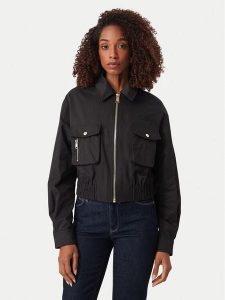 Guess Kurtka przejściowa W6YL20 W2910 Czarny Regular Fit. Czarne kurtki Guess, m, z aplikacjami, z bawełny, bez kaptura. Za 552,99 zł.