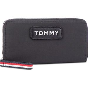 Duży Portfel Damski TOMMY HILFIGER - Varsity Nylon Lrg Za Wallet AW0AW06141 002. Portfele marki TOMMY HILFIGER. W wyprzedaży za 239,00 zł.