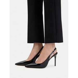 Szpilki Nine West. Czarne szpilki Nine West, bez wzorów, bez obcasa. Za 229,99 zł.