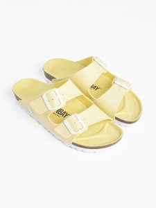 Sunbay Klapki "Trefle" w kolorze żółtym rozmiar: 42. Żółte klapki Sunbay, bez wzorów, z otwartym noskiem, bez obcasa. Za 166,49 zł.