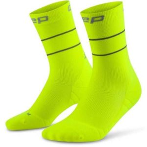 Damskie skarpety biegania kompresyjne odblaskowe PRO Run Reflective CEP. Żółte skarpetki CEP, bez wzorów, z elastanu. Za 114,00 zł.