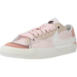 Buty NIKE ULTRABEST DQ1470 Rose. Czerwone buty trekkingowe Nike, ze skóry, bez zapięcia. Za 280,99 zł.