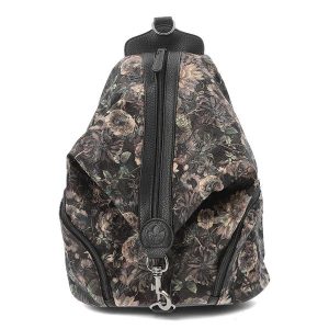 Plecak damski Rieker o oryginalnym fasonie z kwiatowym wzorem praktycznymi kieszeniami na zamek i regulowanym paskiem wielokolorowy H1055-91 Multi. Plecaki Rieker. Za 279,00 zł.