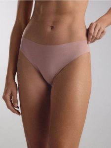 Bezszwowe majtki typu figi 2 pack - brązowy. Brązowe figi Reserved, bez wzorów. Za 49,99 zł.